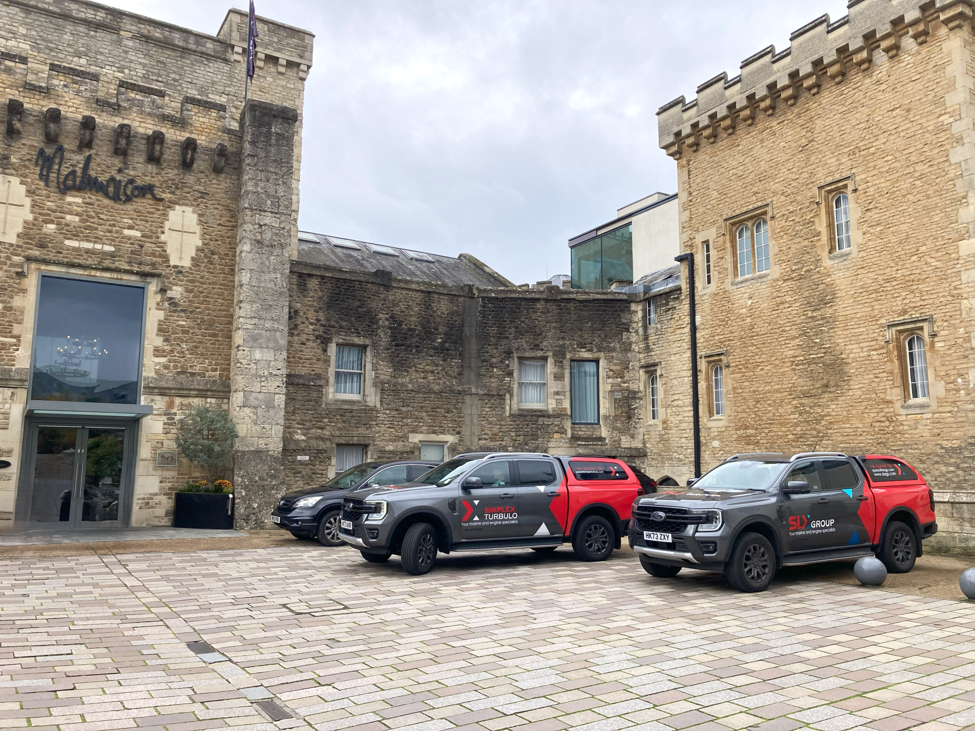 Team building among prison cells